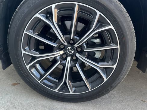 Certified 2025 MAZDA CX-70 Plug-In Hybrid w/ Premium Pkg AWD/4WD image 28