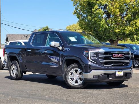 Used 2024 GMC Sierra 1500 SLT image 2