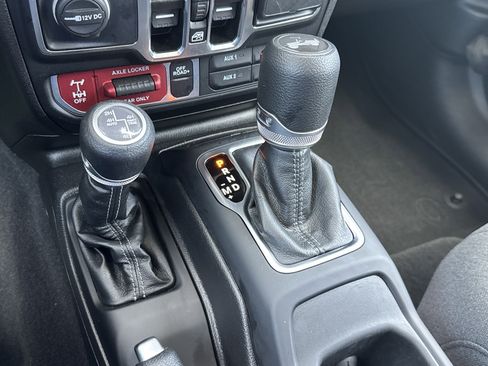 Used 2025 Jeep Wrangler Unlimited Sport S 4xe AWD/4WD image 15