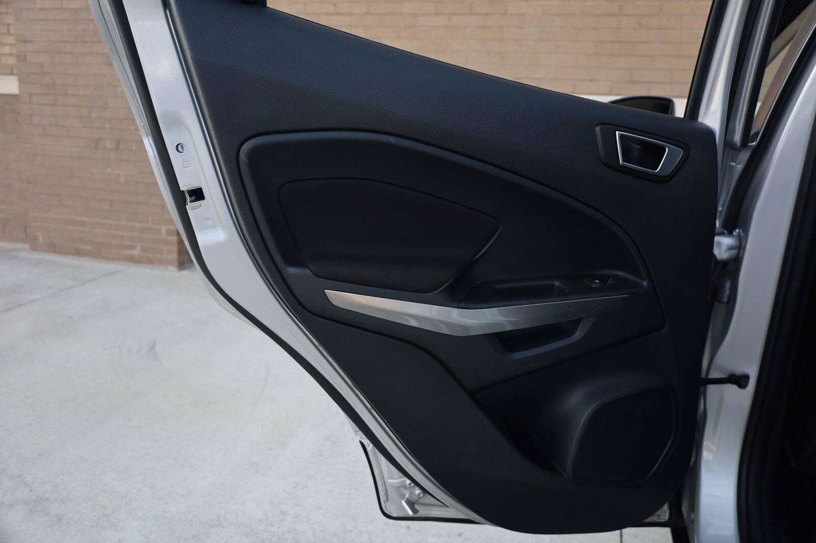 Used 2018 Ford EcoSport SE w/ SE Convenience Package FWD image 19