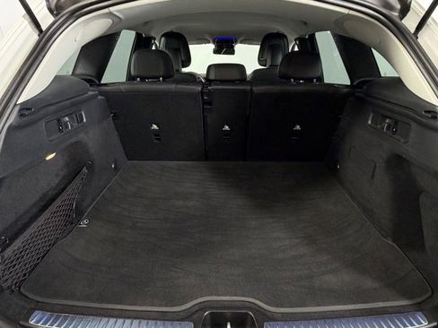 Used 2024 Mercedes-Benz GLC 300 image 23