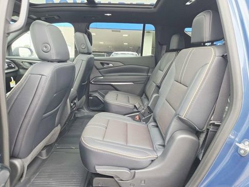 New 2026 Chevrolet Traverse High Country w/ LPO, Floor Liner Package AWD/4WD image 10