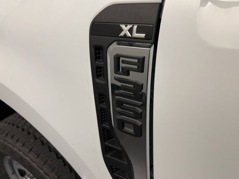 New 2026 Ford F350 XL w/ XL Chrome Package image 31