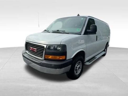Used 2023 GMC Savana 2500 w/ Driver Convenience Package image 12