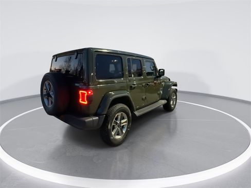Used 2021 Jeep Wrangler Unlimited Sahara image 8