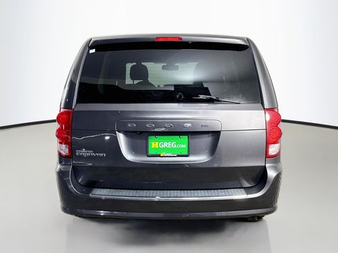 Used 2019 Dodge Grand Caravan SE FWD image 8