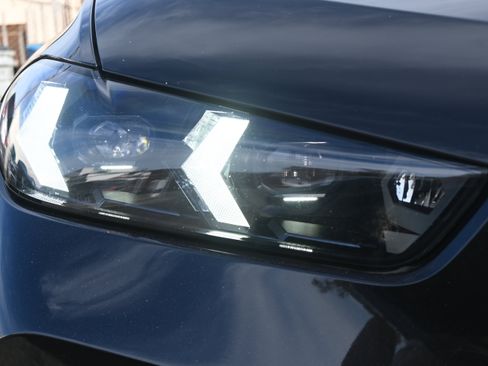 Used 2024 BMW X5 xDrive40i w/ M Sport Package AWD/4WD image 28