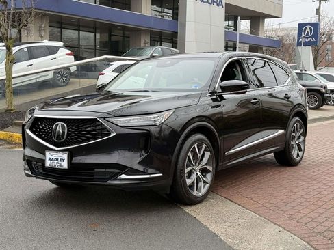 Certified 2023 Acura MDX SH-AWD w/ Technology Package image 3