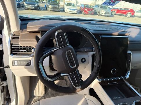 Used 2024 GMC Acadia Denali w/ Super Cruise Package AWD/4WD image 13