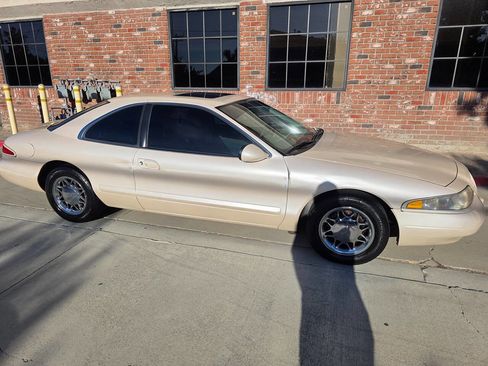Used 1998 Lincoln Mark VIII LSC image 7