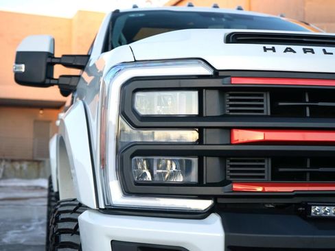 Used 2023 Ford F250 Lariat image 8