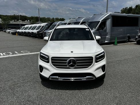 Certified 2025 Mercedes-Benz GLB 250 4MATIC image 3