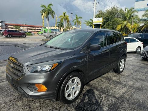 Used 2019 Ford Escape S FWD image 4