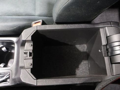 Used 2017 Toyota RAV4 LE w/ Carpet Mat Package FWD image 29