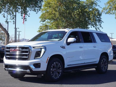 New 2026 GMC Yukon XL Elevation image 4