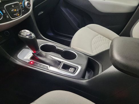 Used 2020 Chevrolet Equinox LS w/ LS Convenience Package image 26