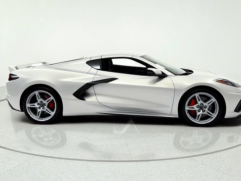 Used 2023 Chevrolet Corvette Stingray Premium Cpe w/ Z51 Performance Package RWD image 6