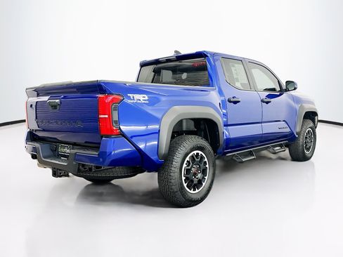 Used 2025 Toyota Tacoma TRD Off-Road w/ TRD Off Road Upgrade Package AWD/4WD image 9