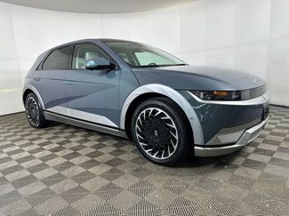 Used 2023 Hyundai Ioniq 5 Limited video 2