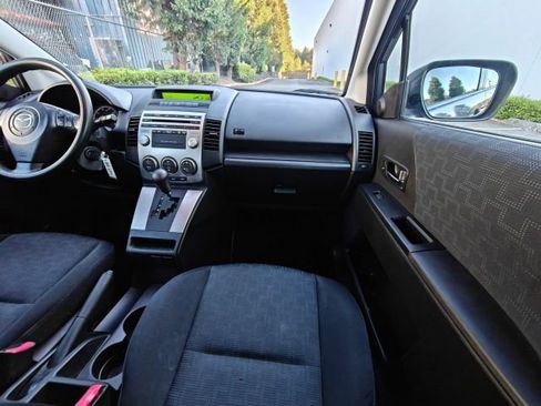 Used 2008 MAZDA MAZDA5 Sport image 19
