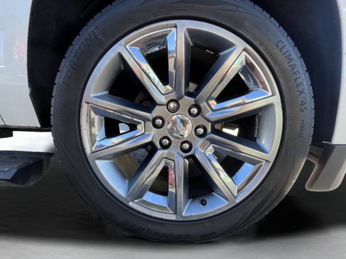 Used 2015 Chevrolet Suburban LTZ AWD/4WD image 14
