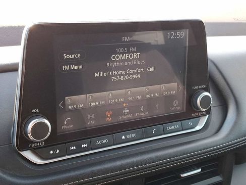 Used 2023 Nissan Rogue S image 19