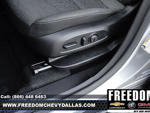 Certified 2024 Chevrolet Equinox LT FWD image 30