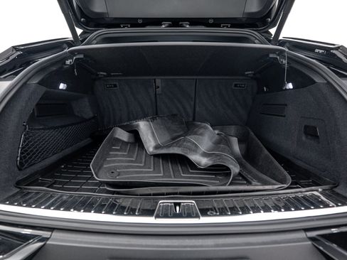 Certified 2025 Porsche Cayenne Coupe AWD/4WD image 26