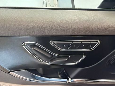 Used 2023 Lincoln Corsair AWD image 14