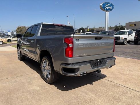 Used 2025 Chevrolet Silverado 1500 High Country w/ High Country Premium Package RWD image 5
