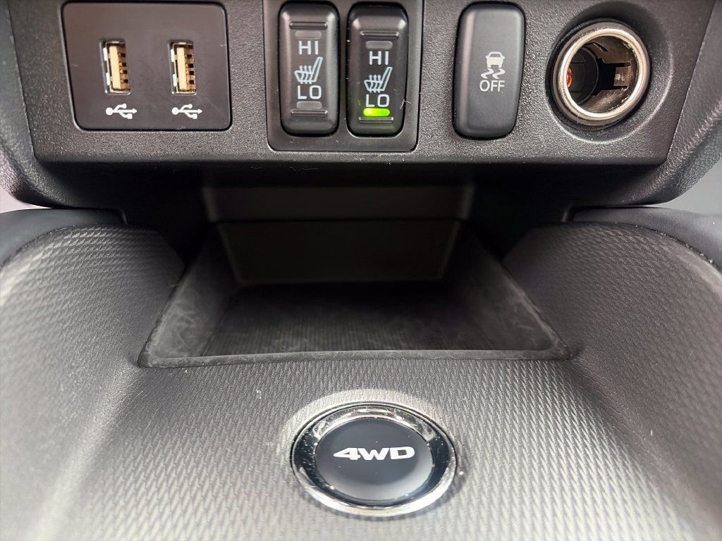 Used 2025 Mitsubishi Outlander Sport SE AWD/4WD image 34
