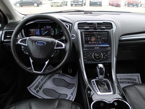 Used 2014 Ford Fusion Titanium image 10