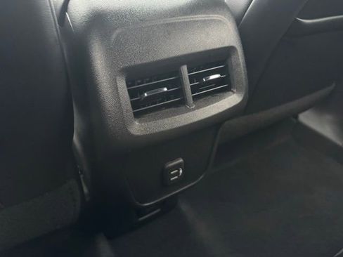 Certified 2022 Chevrolet Equinox RS w/ RS Leather Package image 8