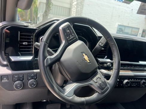 Used 2024 Chevrolet Silverado 1500 LT AWD/4WD image 13