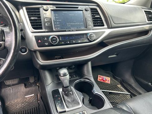 Used 2018 Toyota Highlander Limited Platinum w/ Protection Package #3 AWD/4WD image 17