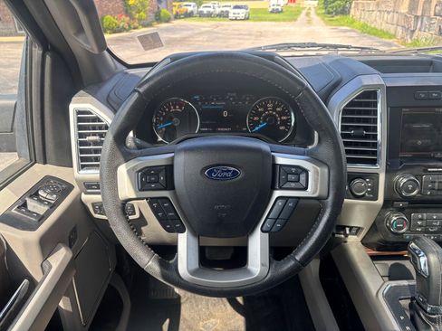 Used 2015 Ford F150 Lariat AWD/4WD image 10