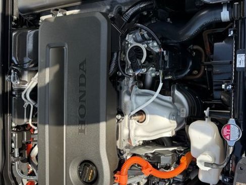 Used 2025 Honda Civic Sport Touring image 19