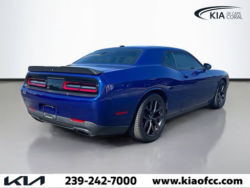 Used 2021 Dodge Challenger R/T w/ Blacktop Package image 5