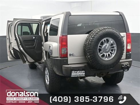 Used 2006 HUMMER H3 Luxury image 24