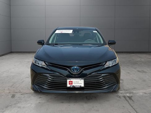 Used 2019 Toyota Camry LE FWD image 8