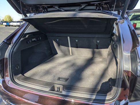 Used 2023 Buick Envision Avenir image 16