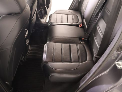 Used 2022 Honda CR-V Touring image 12