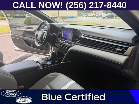 Used 2025 Toyota Camry SE FWD image 26