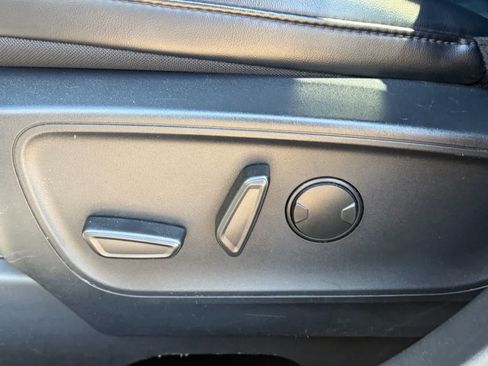 Used 2024 Ford Escape ST-Line AWD/4WD image 13