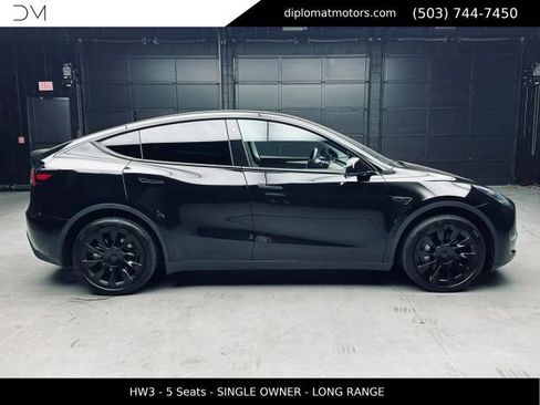 Used 2023 Tesla Model Y Long Range AWD/4WD image 7