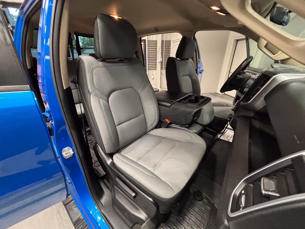 Used 2020 RAM 1500 Big Horn AWD/4WD image 5