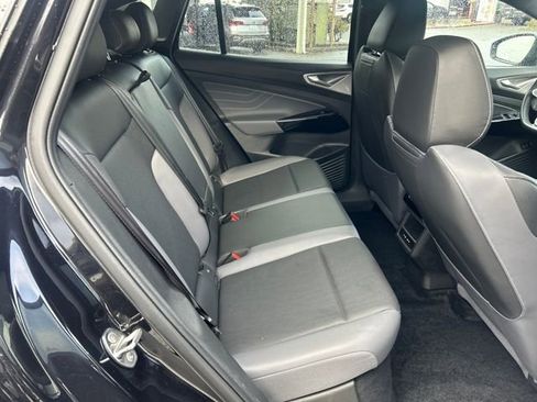 Used 2023 Volkswagen ID.4 Pro S image 12