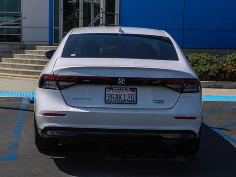 Used 2025 Honda Accord Touring image 8