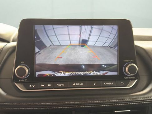 Used 2024 Nissan Rogue SV FWD image 20