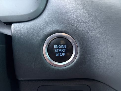 Used 2022 Toyota Tundra Platinum AWD/4WD image 20
